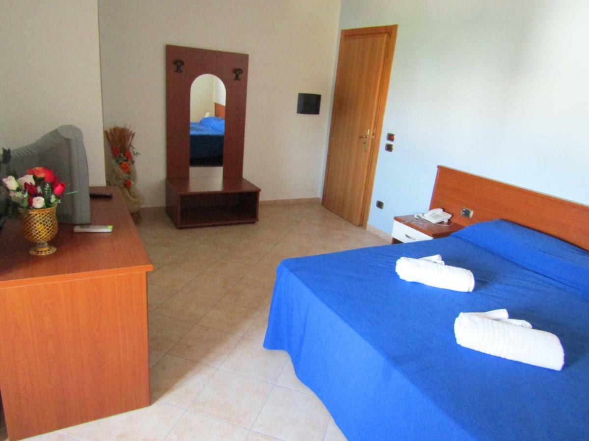 Grand Hostel Calabria Pietrapaola Exterior foto